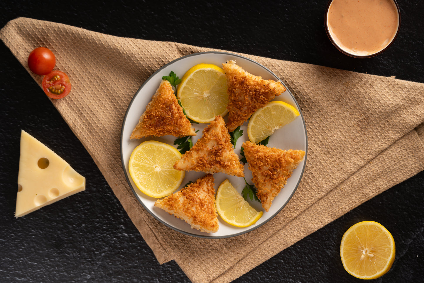 Cheesy Chicken Samosa - 200gm (8pcs)